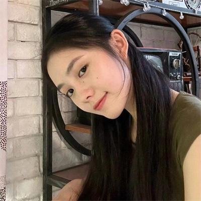 度假营的自白海报